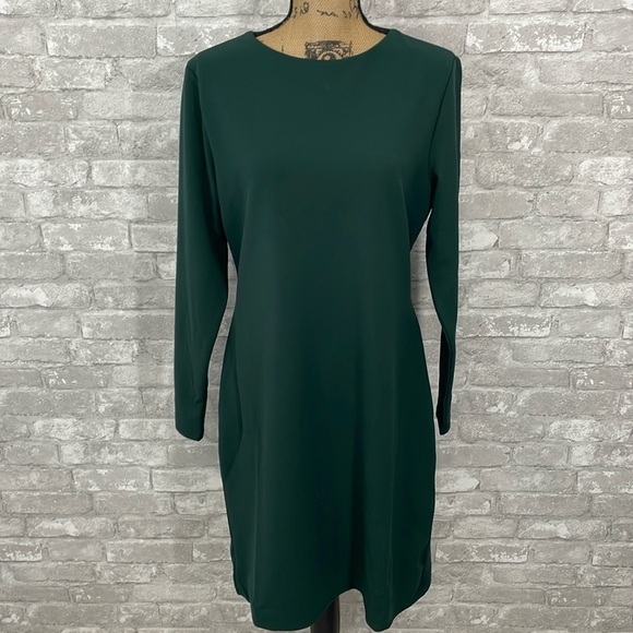 H&M Dresses & Skirts - H&M Green Open Back Dress